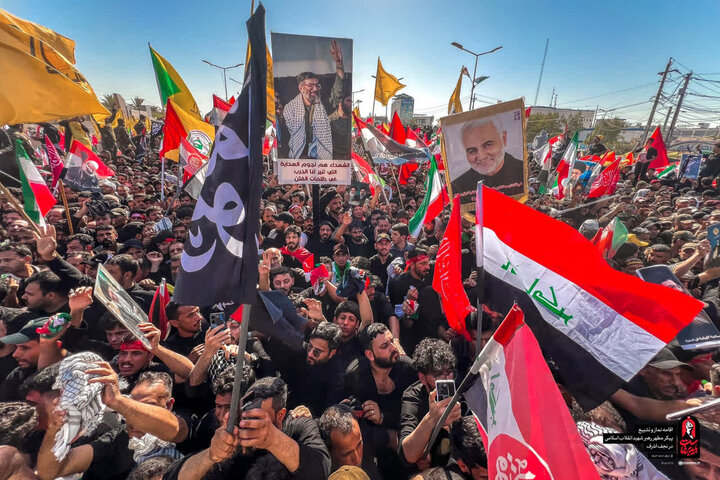 Immagini storiche del maestoso corteo funebre del Leader martire combattente a Najaf