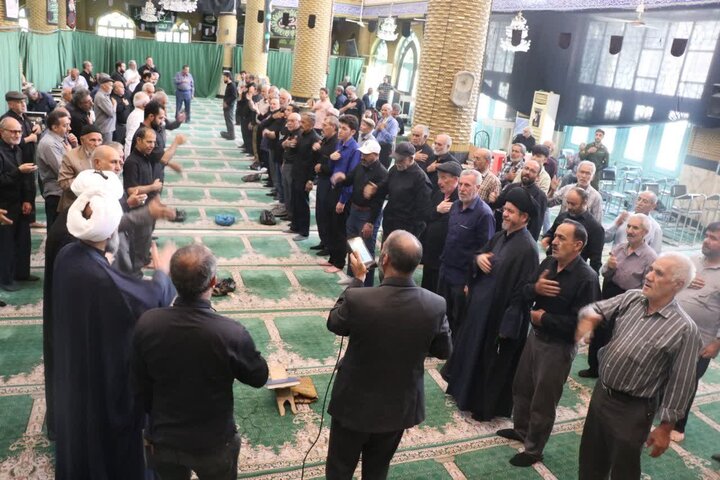 تصاویر/ مراسم یادبود رهبر شهید در مسجد جامع قرچک