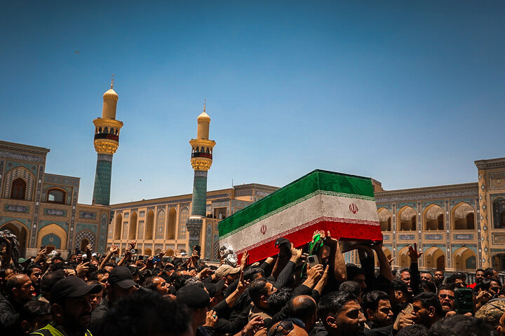 اقامه نماز و تشییع پیکر مطهر رهبر شهید انقلاب اسلامی در نجف اشرف