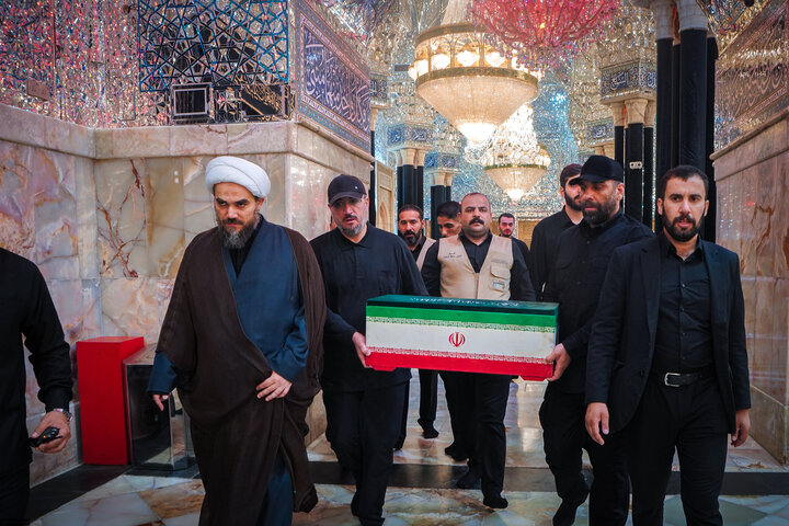 اقامه نماز و تشییع پیکر مطهر رهبر شهید انقلاب اسلامی در نجف اشرف