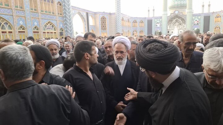 تصاویر/برگزاری آیین تشییع حجت‌الاسلام والمسلمین ناصریان با حضور آیت الله اعرافی درآران وبیدگل