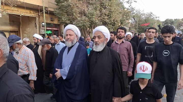 تصاویر/برگزاری آیین تشییع حجت‌الاسلام والمسلمین ناصریان با حضور آیت الله اعرافی درآران وبیدگل