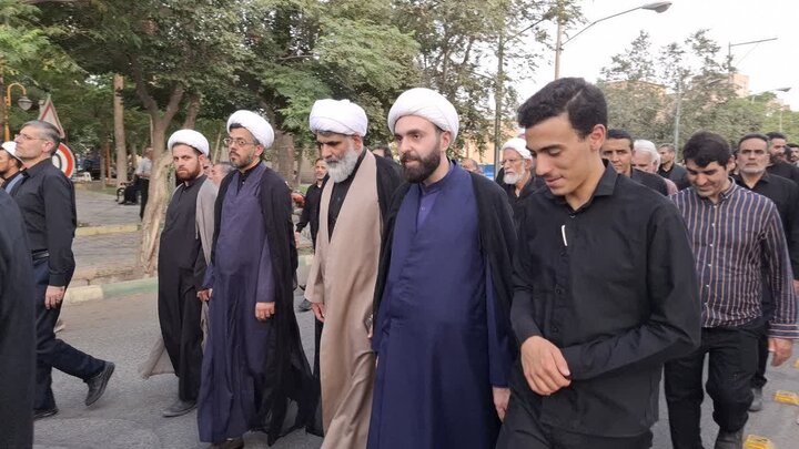 تصاویر/برگزاری آیین تشییع حجت‌الاسلام والمسلمین ناصریان با حضور آیت الله اعرافی درآران وبیدگل