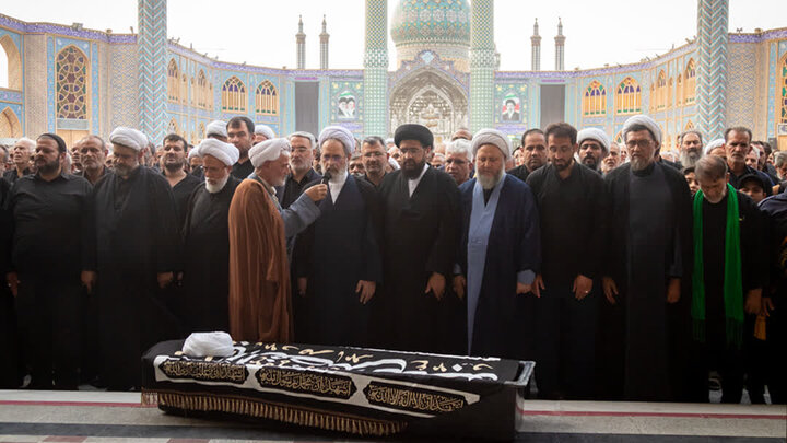 تصاویر/برگزاری آیین تشییع حجت‌الاسلام والمسلمین ناصریان با حضور آیت الله اعرافی درآران وبیدگل