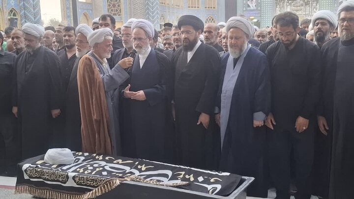 تصاویر/برگزاری آیین تشییع حجت‌الاسلام والمسلمین ناصریان با حضور آیت الله اعرافی درآران وبیدگل