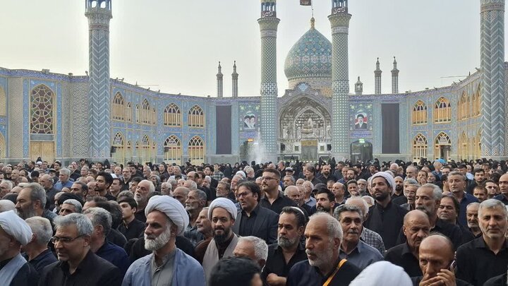 تصاویر/برگزاری آیین تشییع حجت‌الاسلام والمسلمین ناصریان با حضور آیت الله اعرافی درآران وبیدگل