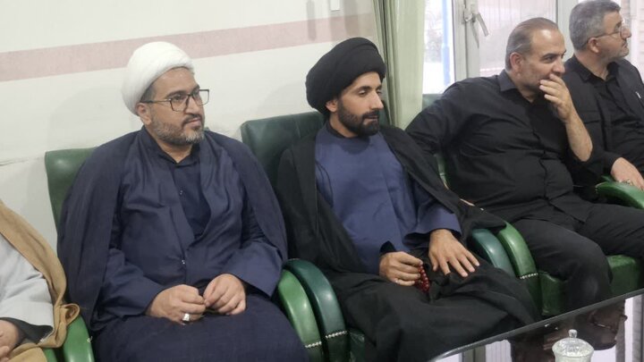 تصاویر/ دیدار آیت الله اعرافی با طلاب و روحانیون شهرستان آران وبیدگل