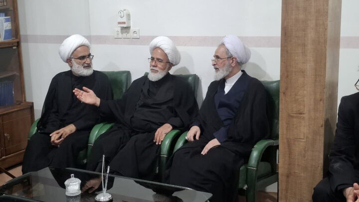 تصاویر/ دیدار آیت الله اعرافی با طلاب و روحانیون شهرستان آران وبیدگل