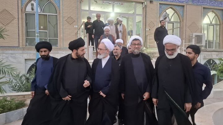 تصاویر/ دیدار آیت الله اعرافی با طلاب و روحانیون شهرستان آران وبیدگل
