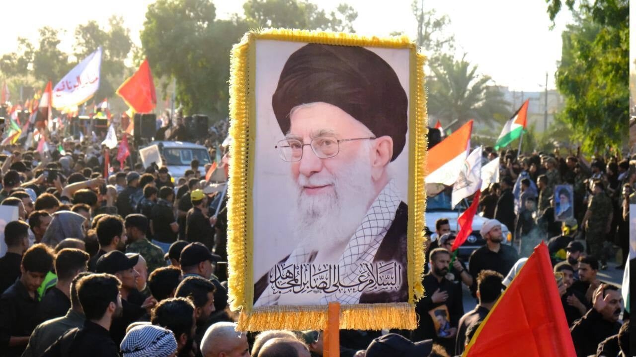 هيئة الحشد: أكثر من 2.3 مليون مشارك في تشييع الإمام الخامنئي بالنجف في الساعات الأولى