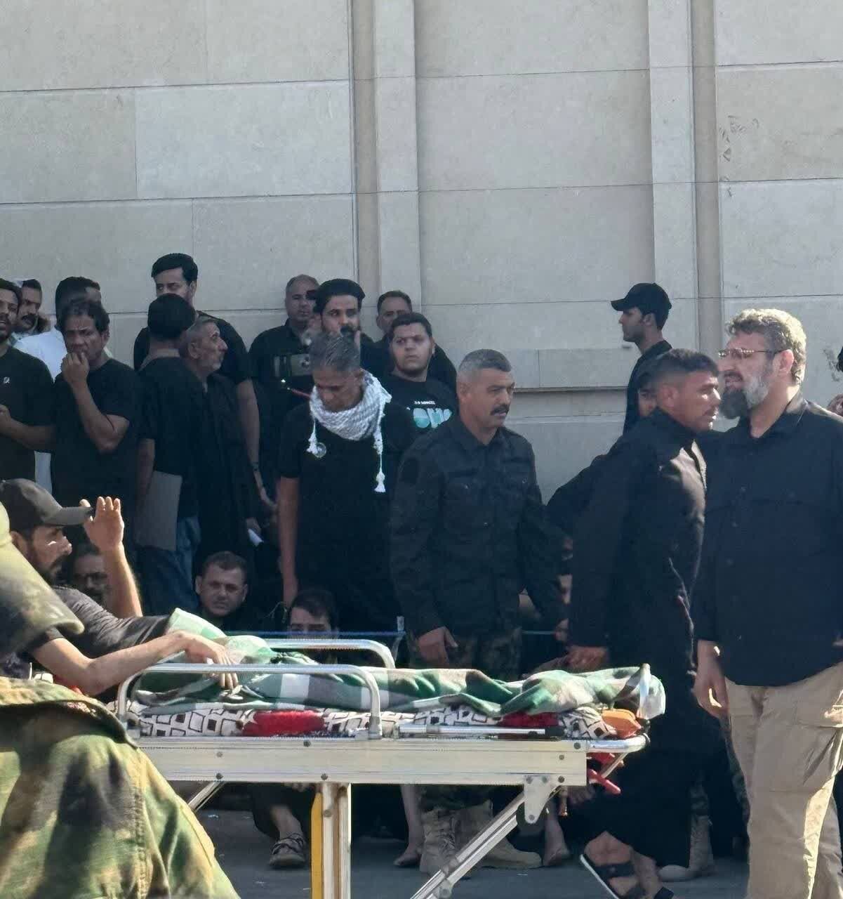 Nəcəf və Kərbəla – Ümmətin Şəhid Rəhbərinin tarixi dəfn mərasimində İraq xalqının möhtəşəm iştirakı + Foto və video