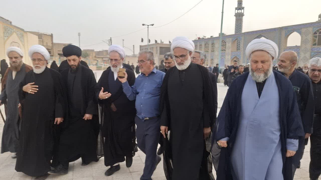 آیین تشییع حجت‌الاسلام والمسلمین ناصریان روحانی انقلابی آران و بیدگل برگزار شد+تصاویر و فیلم