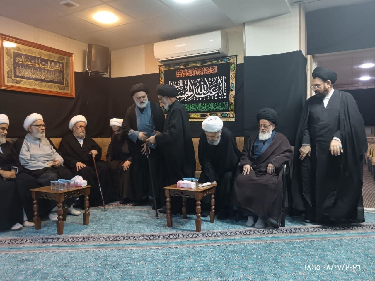 علماء ووجهاء النجف الأشرف يلتقون بالنجل الأكبر لقائد الثورة الإسلامية الشهيد