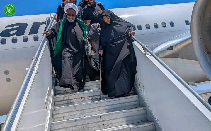 Jagoran Harkar Musulunci Sheikh Ibraheem Zakzaky (H) Ya Isa Mashhad Domin Halartar Jana'iza Da Binne Imam Shahid