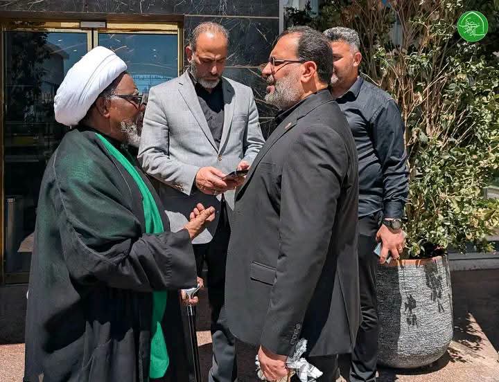 Jagoran Harkar Musulunci Sheikh Ibraheem Zakzaky (H) Ya Isa Mashhad Domin Halartar Jana'iza Da Binne Imam Shahid