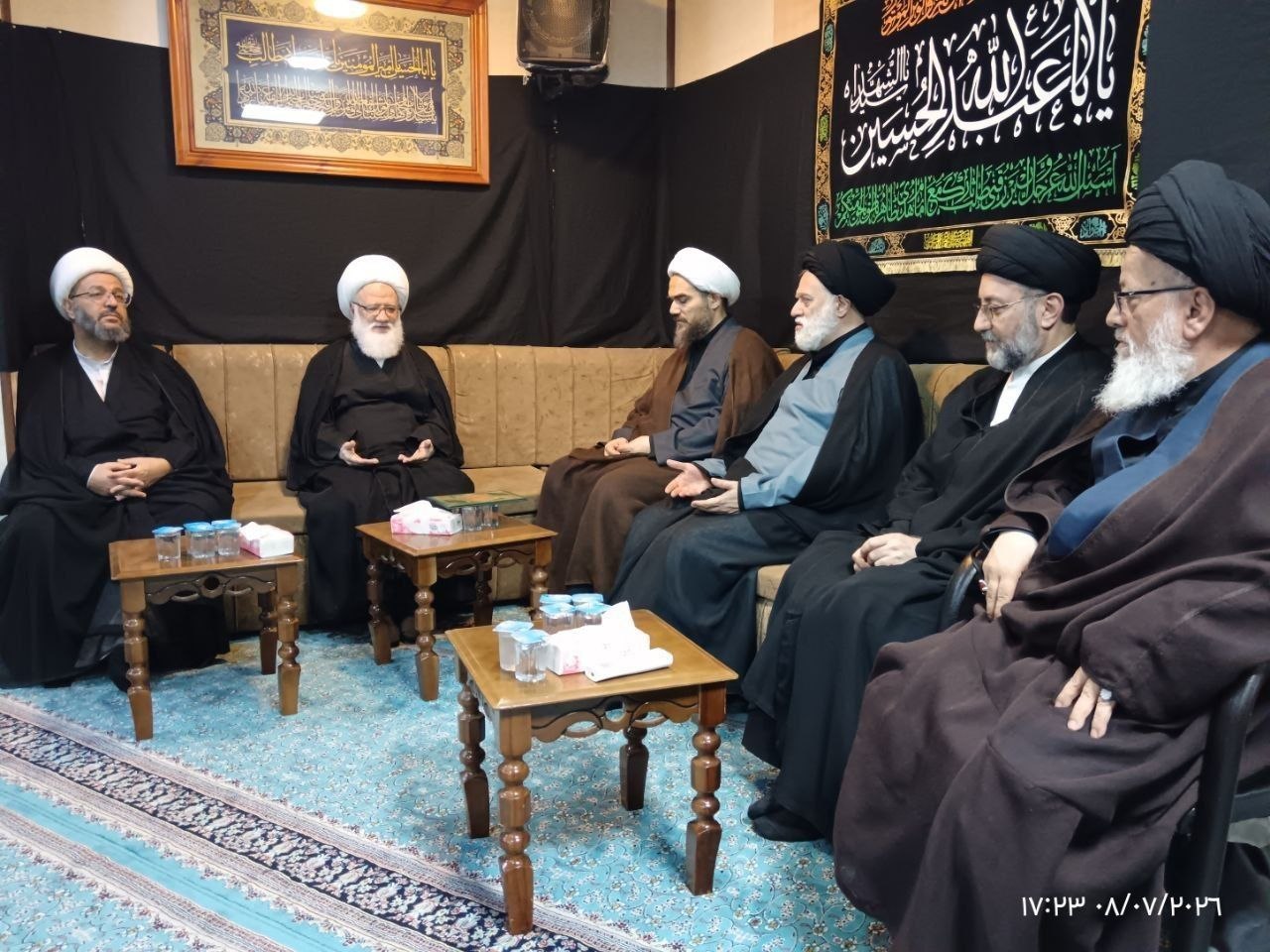 آية الله اليعقوبي يقدم تعازيه إلى النجل الأكبر للإمام الشهيد السيد الخامنئي