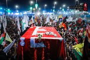 تقرير مصور | مشاهد من تشييع قائد الثورة الشهيد عند وصوله إلى العمود 1379 في كربلاء