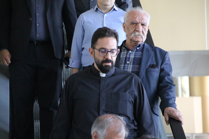 تصاویر/ ورود هیات رهبران و مسئولان ادیان مختلف به فرودگاه مشهد مقدس