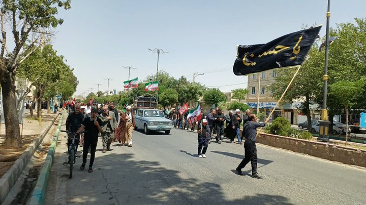 تصاویر/اجتماع بزرگ عزاداران و آیین تشییع نمادین رهبر شهید انقلاب اسلامي در زرندیه