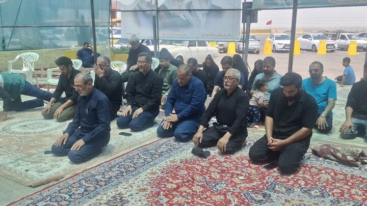 تصاویر/ خدمت رسانی روستائیان آزران در موکب باب الحوائج بخش برزک به زائرین رهبرشهید