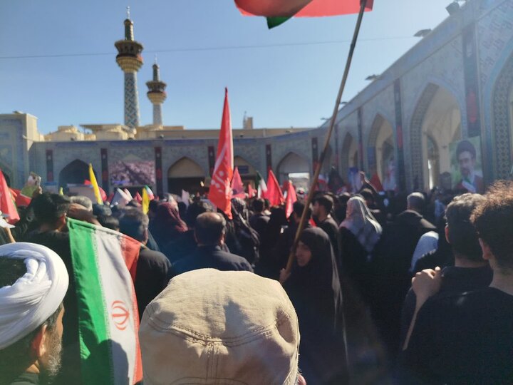 تصاویر/ حضور مدیر حوزه علمیه استان قزوین در مراسم تشییع قائد شهید امت در مشهد