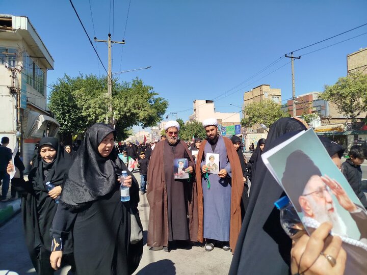 تصاویر/ حضور مدیر حوزه علمیه استان قزوین در مراسم تشییع قائد شهید امت در مشهد
