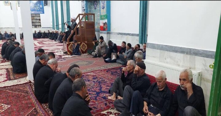 تصاویر/ گرامیداشت رهبر شهید و شهدای رمضان