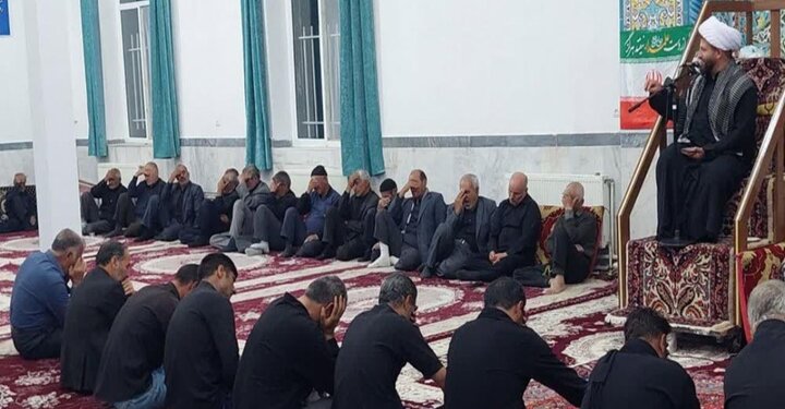 تصاویر/ گرامیداشت رهبر شهید و شهدای رمضان