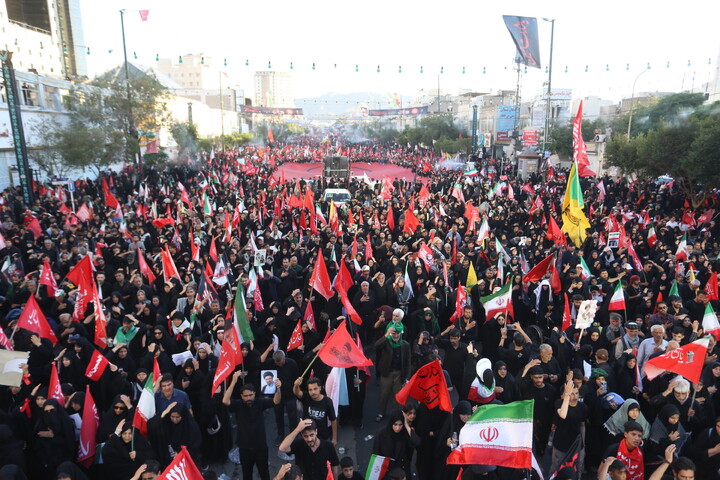 تصاویر/ بدرقه حماسی رهبر شهید انقلاب در مشهد