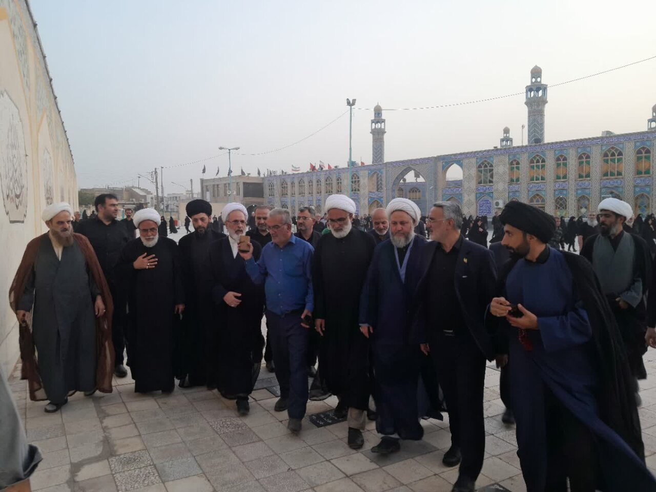 حجت‌الاسلام والمسلمین ناصریان از علمای خدوم، مخلص و فداکار بود