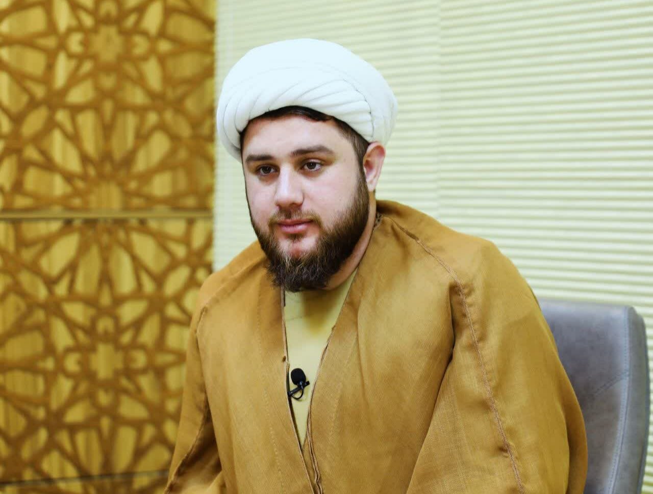مراسم آغاز سال تحصیلی جدید مدرسه علمیه امام حسین (ع) برگزار میشود مراسم آغاز سال تحصیلی جدید مدرسه علمیه امام حسین (ع) برگزار میشود