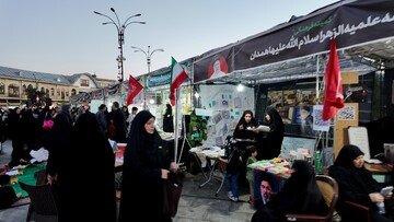 تصاویر/ میدان امام خمینی(ره) جلوه‌گاه خدمت عاشقانه موکب‌ها در بدرقه امام شهید
