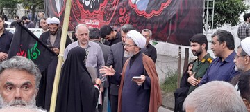طنین فریاد خون خواهی امام شهید در تهران/ خدمت رسانی تبلیغی و فرهنگی حوزویان در مراسم جاماندگان اربعین