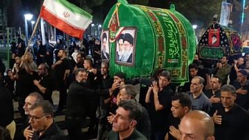 مراسم بزرگداشت « قائد امت درشهر بادرود برگزار شد+تصاویر وفیلم