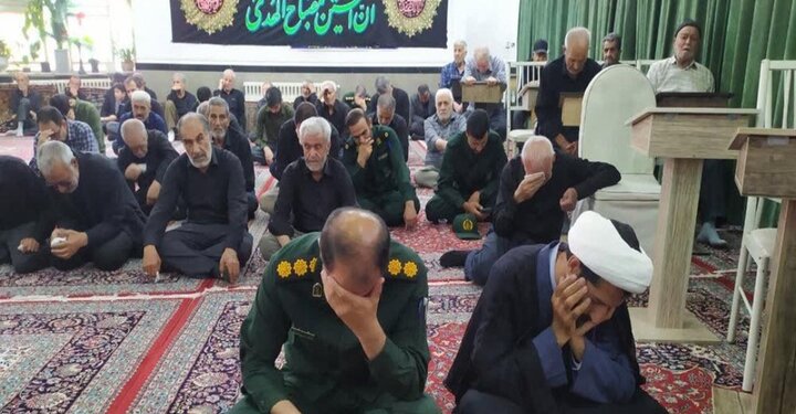 تصاویر/ برگزاری مراسم ختم قرآن و عزاداری رهبر شهید انقلاب در بهار