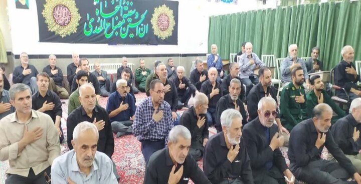 تصاویر/ برگزاری مراسم ختم قرآن و عزاداری رهبر شهید انقلاب در بهار