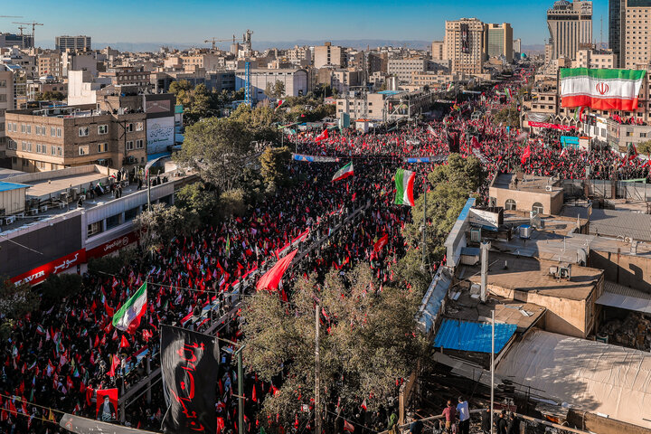 تصاویر/ تشییع باشکوه پیکر مطهر رهبر شهید انقلاب اسلامی در مشهد مقدس