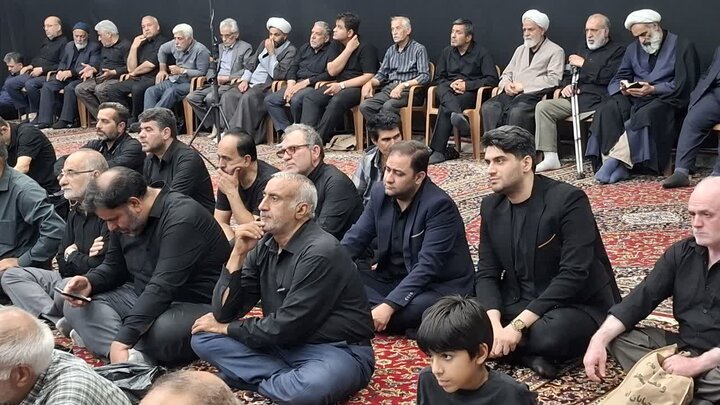 تصاویر/ مراسم بزرگداشت « قائد امت »، حضرت آیت الله العظمی شهید امام خامنه ای رضوان الله علیه درمسجد جامع حبیب بن موسی کاظم