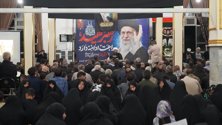 تصاویر/ مراسم بزرگداشت قائد شهید امت در مسجد امام خمینی(ره) فیرورق