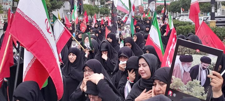 تصاویر/ راهپیمایی جاماندگان از تشییع رهبر شهید (ره) در فریدونکنار
