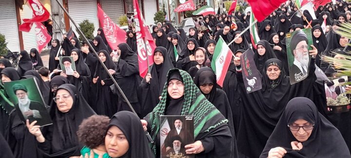 تصاویر/ راهپیمایی جاماندگان از تشییع رهبر شهید (ره) در فریدونکنار