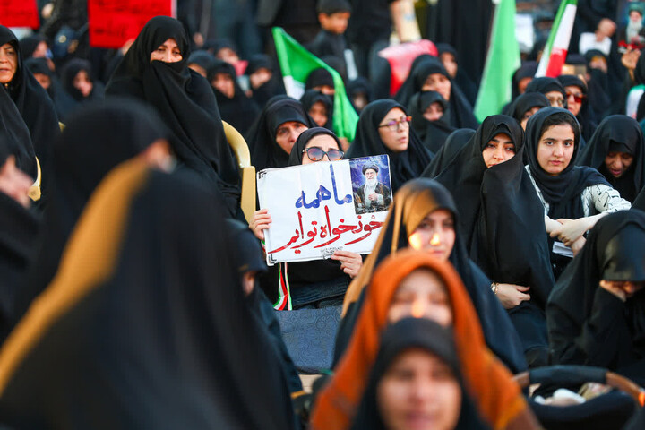 تصاویر / اجتماع مردمی و وداع مردم تبریز با رهبر شهید انقلاب