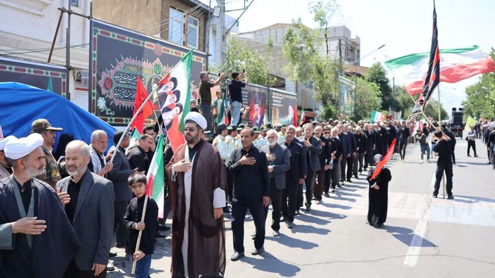 تصاویر / مراسم بزرگداشت امام شهید حضرت آیت الله العظمی خامنه ای در شهرستان مرند
