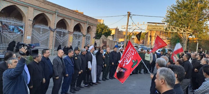 تصاویر / مراسم عزاداری خیابانی در شام غریبان قائد شهید انقلاب در اسکو