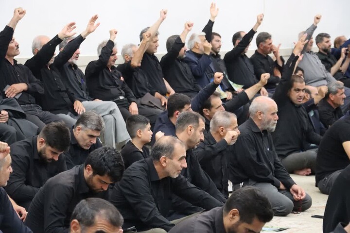 تصاویر / مراسم بزرگداشت امام شهید حضرت آیت الله العظمی خامنه ای در شهرستان ابهر