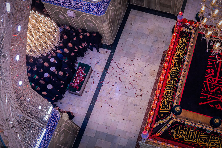 Photos/Karbala en deuil : L’ultime hommage au Grand Ayatollah martyr Sayyid Ali Khamenei