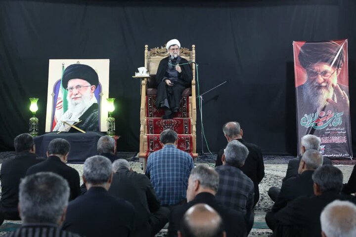تصاویر/ مراسم عزای حضرت آیت‌الله‌العظمی شهیدسیدعلی حسینی خامنه‌ای(ره) در سمنان