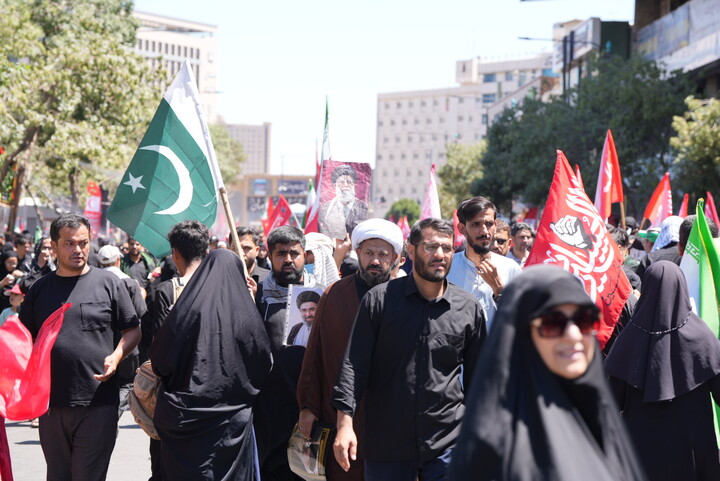 تصاویر |عرض ارادت امت به شهید قائد امت در مشهد