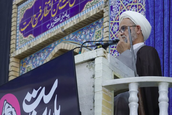 تصاویر/ اقامه نمازجمعه شهر کرمان