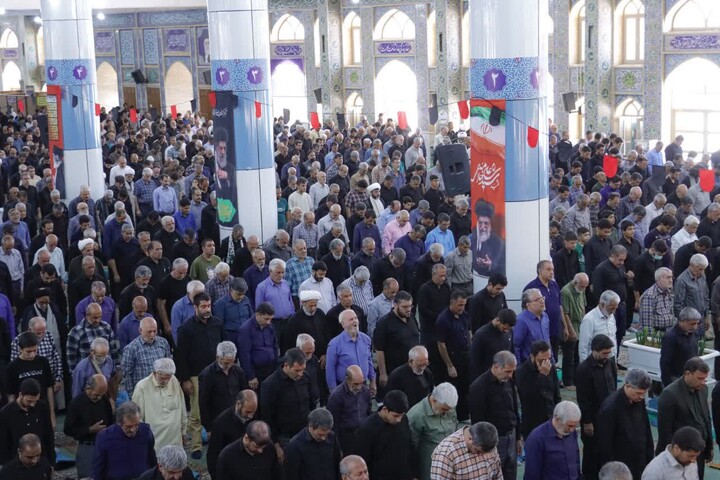 تصاویر/ اقامه نمازجمعه شهر کرمان